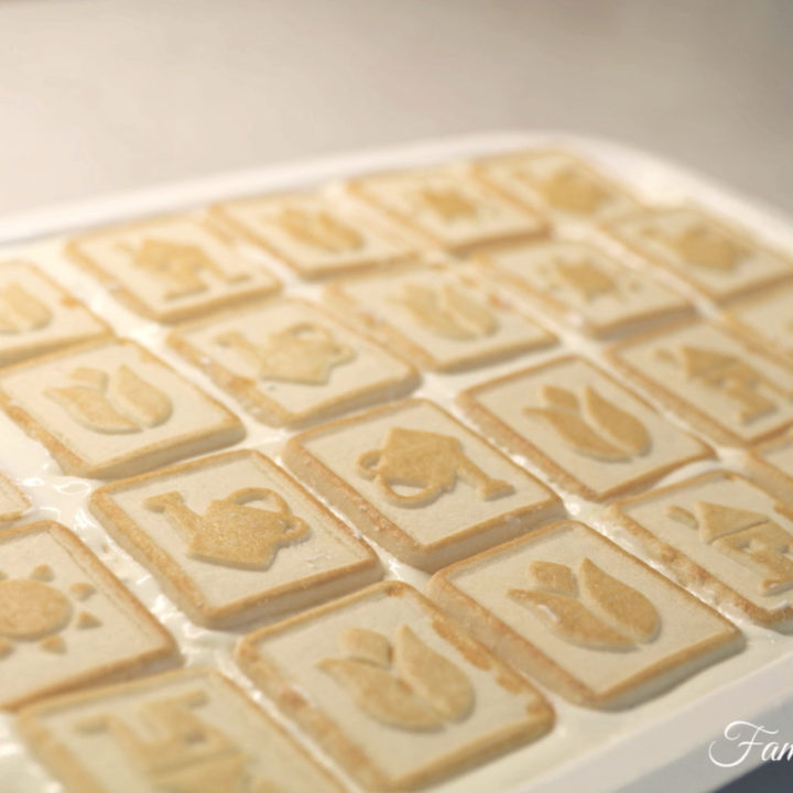 Paula Deen's chessmen banana pudding
